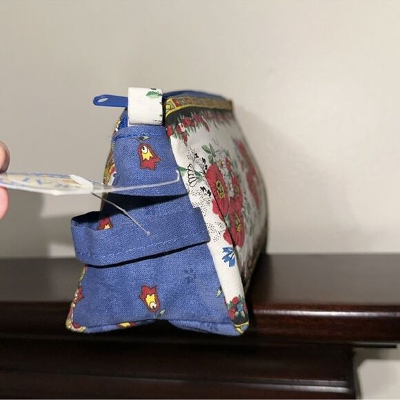 MARAT D’AVIGNON Floral Red White Blue French Artisan Cosmetic Toiletry Bag - Picture 3 of 11
